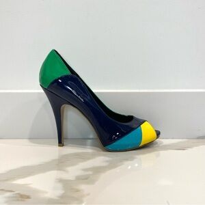 NEW Nine West Flamingo Peep Toe Heels (size 11)